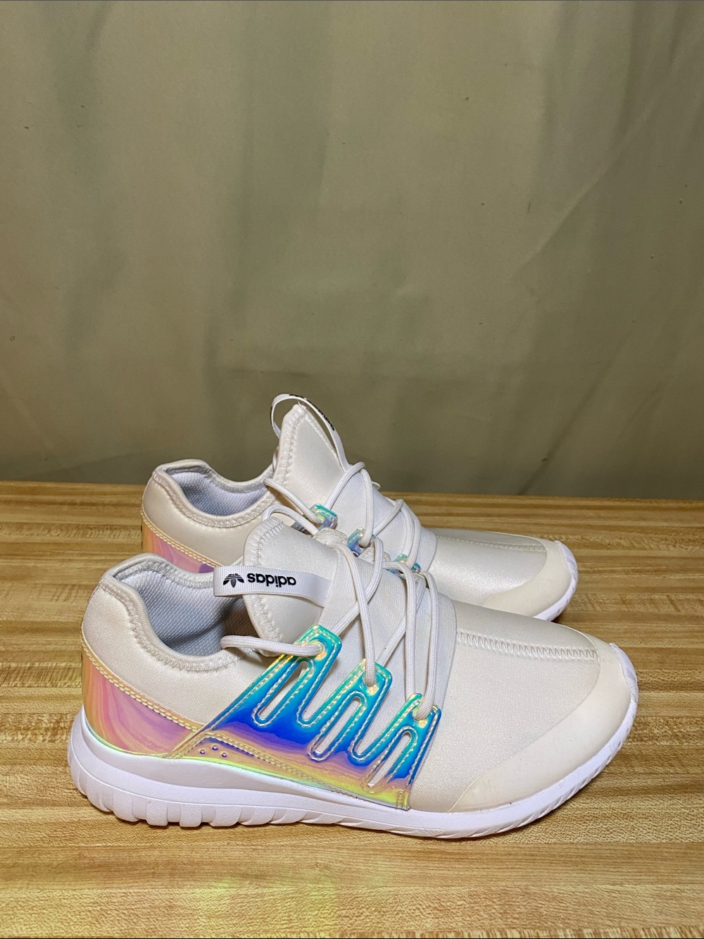 Adidas Tubular Radial K Iridescent Hologram Shoes Women’s size 7